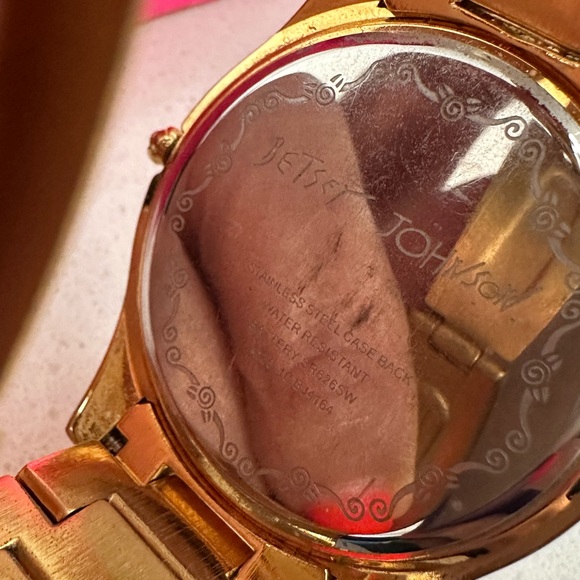 Betsey Johnson Gold Women\'s Watch main image 4